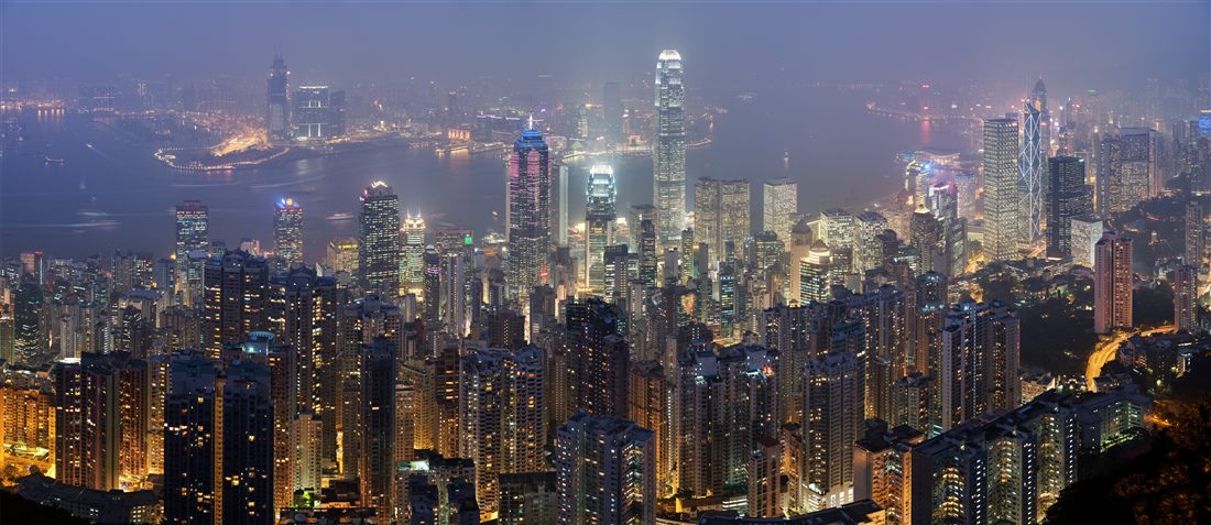 Vue panoramique des gratte-ciel de la métropole de Hong Kong.